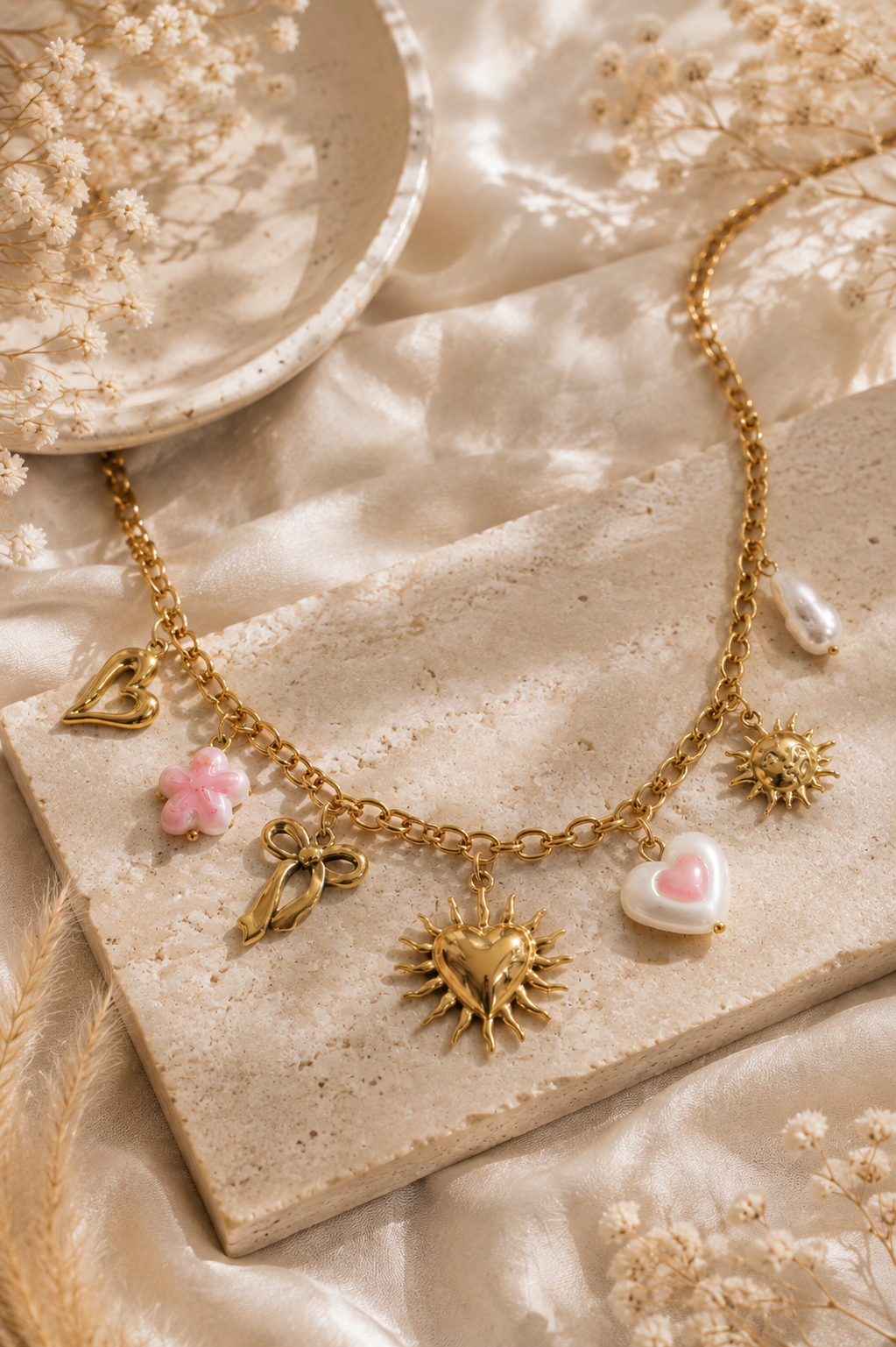 Collier Cœur & Soleil Doré – Bijou Romantique